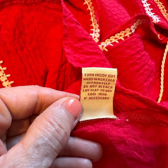 Embroidered red boho top, size L - Picture 7 of 8